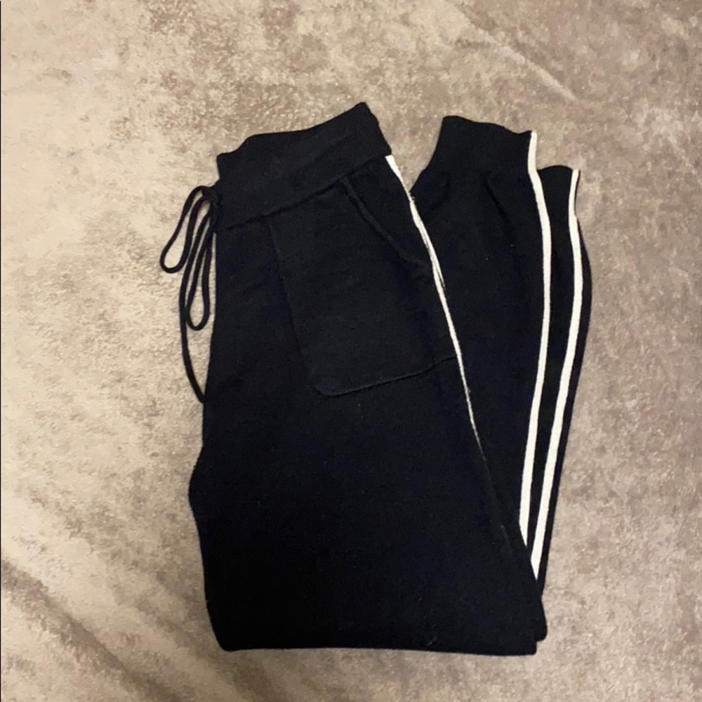 Joggers - Picture 1 of 4
